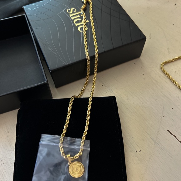 Necklace - Picture 6 of 16